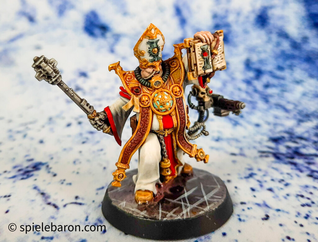 Showcase Foto Blackstone Fortress, bemalte Brettspiel Miniatur: Inquisitor Thaddeus The Purifier