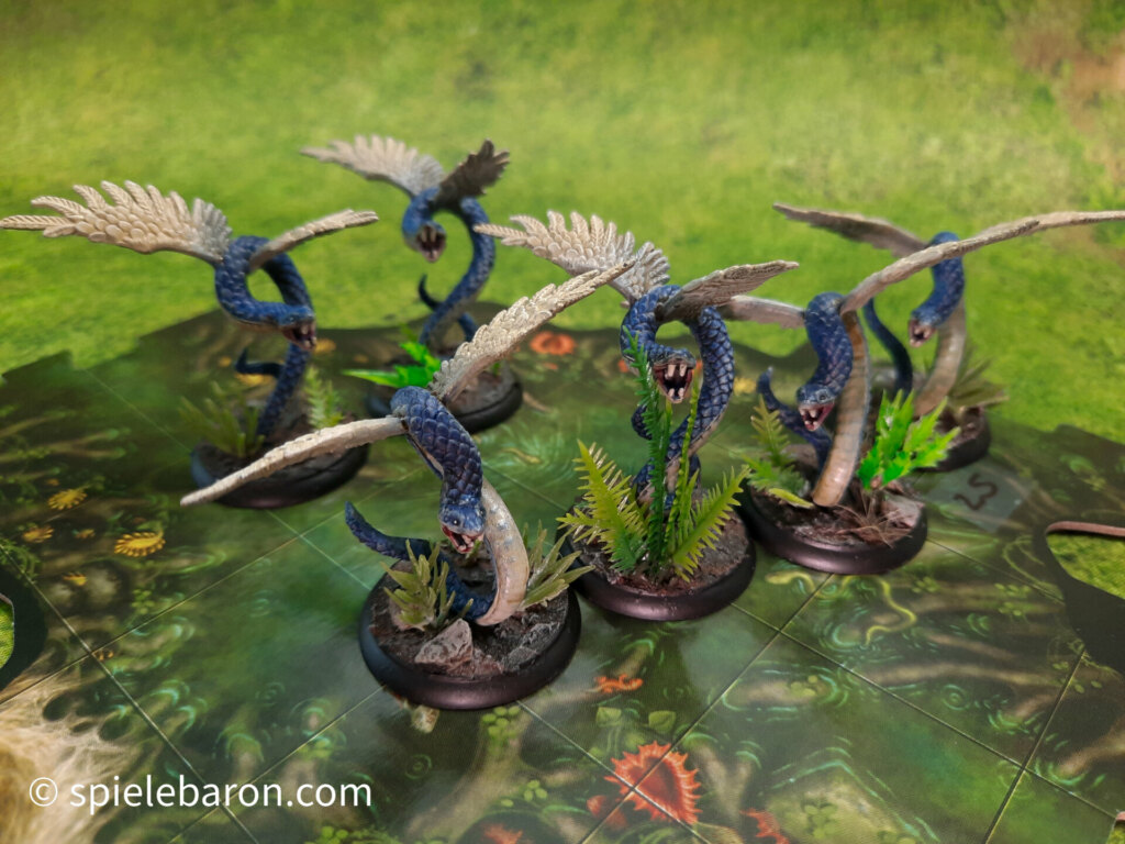 Foto Miniature Showcase: Jargono Native faces off against Feathered Serpents, Small Enemies