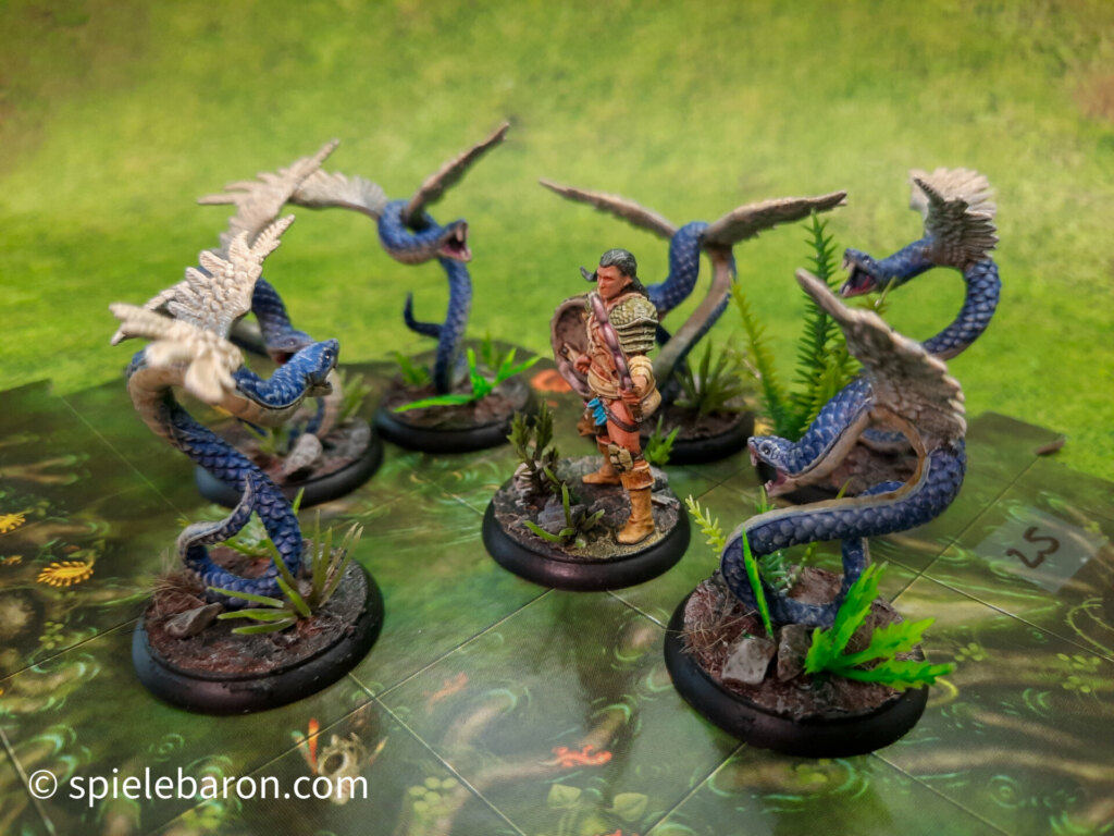 Foto Miniature Showcase: Jargono Native faces off against Feathered Serpents Small Enemies